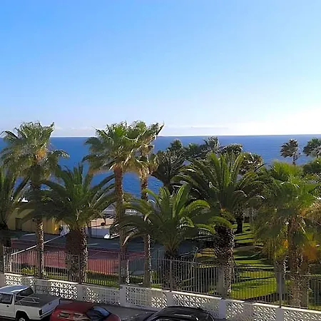 Casa Laly - Callao Salvaje Hotel